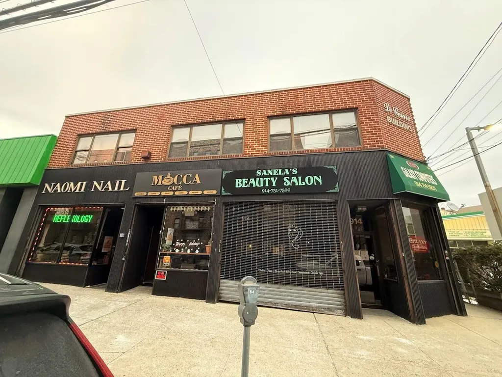 914 Mclean Avenue Yonkers NY 10704