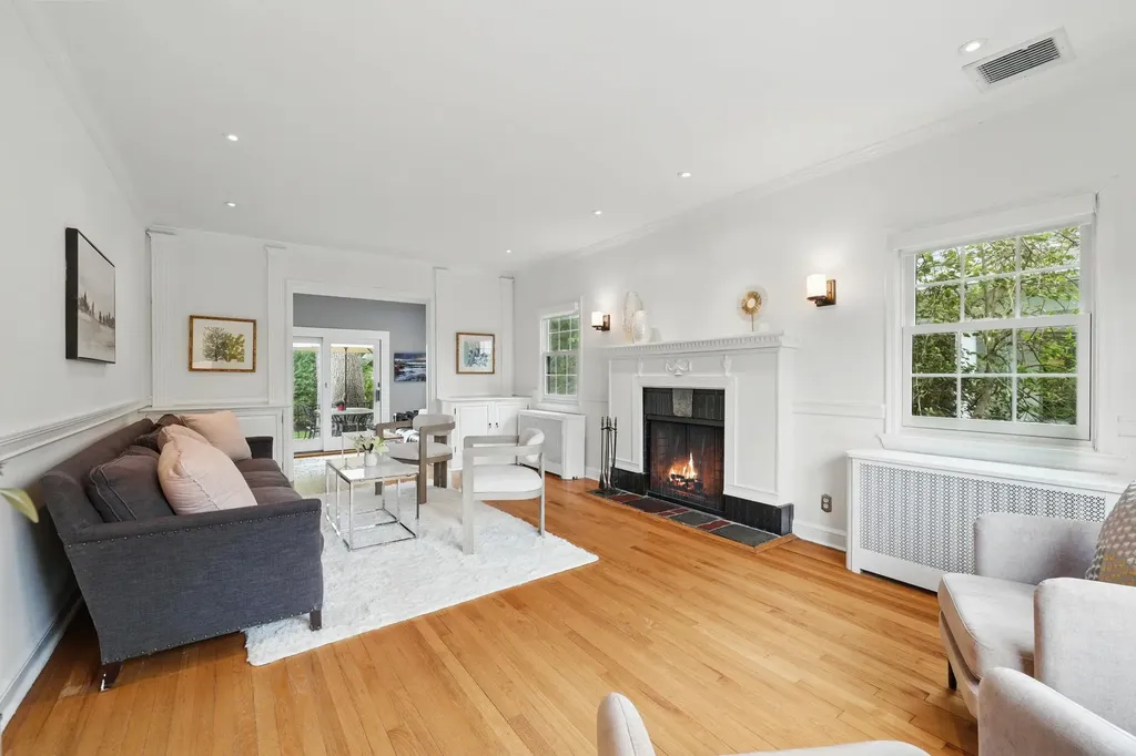 7 Gerlach Place Larchmont NY 10538