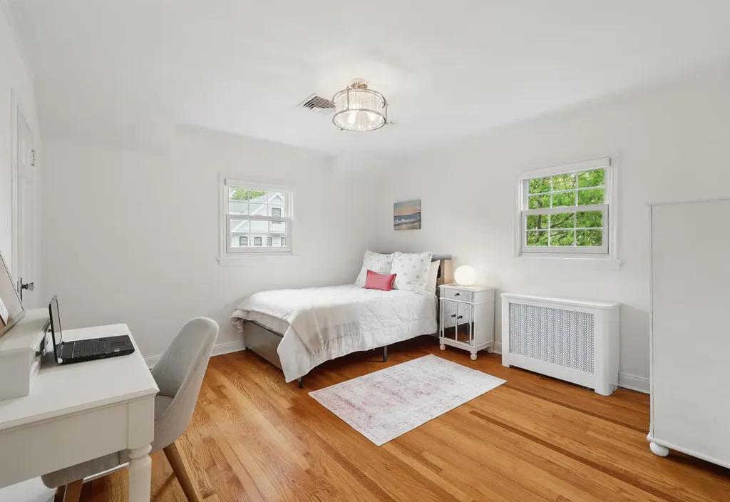 7 Gerlach Place Larchmont NY 10538