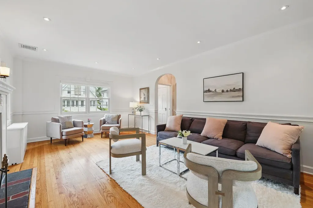 7 Gerlach Place Larchmont NY 10538