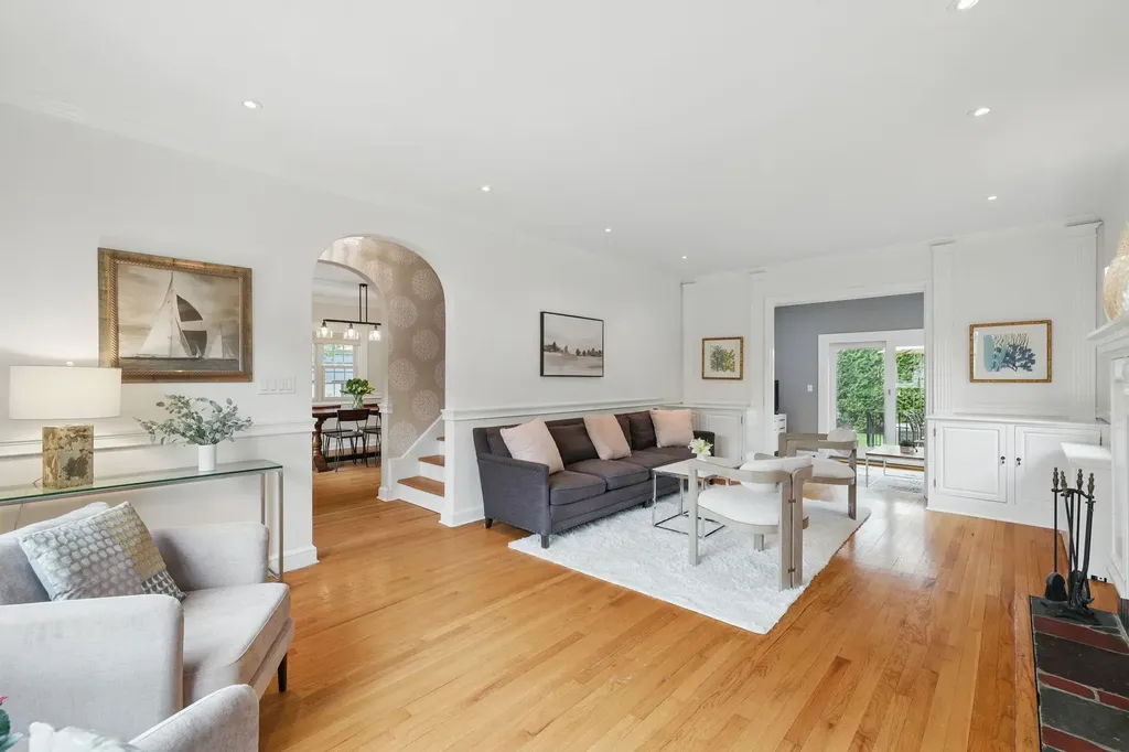 7 Gerlach Place Larchmont NY 10538