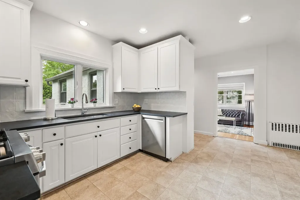 7 Gerlach Place Larchmont NY 10538