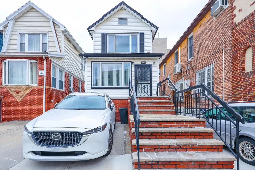1585 W 9th Street Brooklyn NY 11204