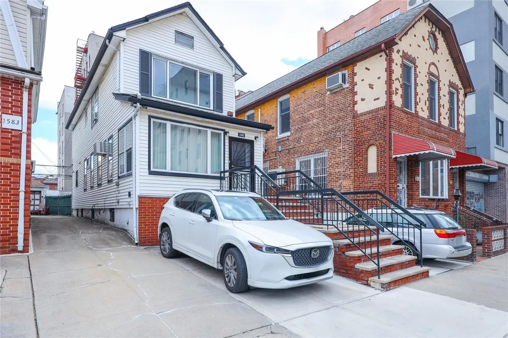 1585 W 9th Street Brooklyn NY 11204