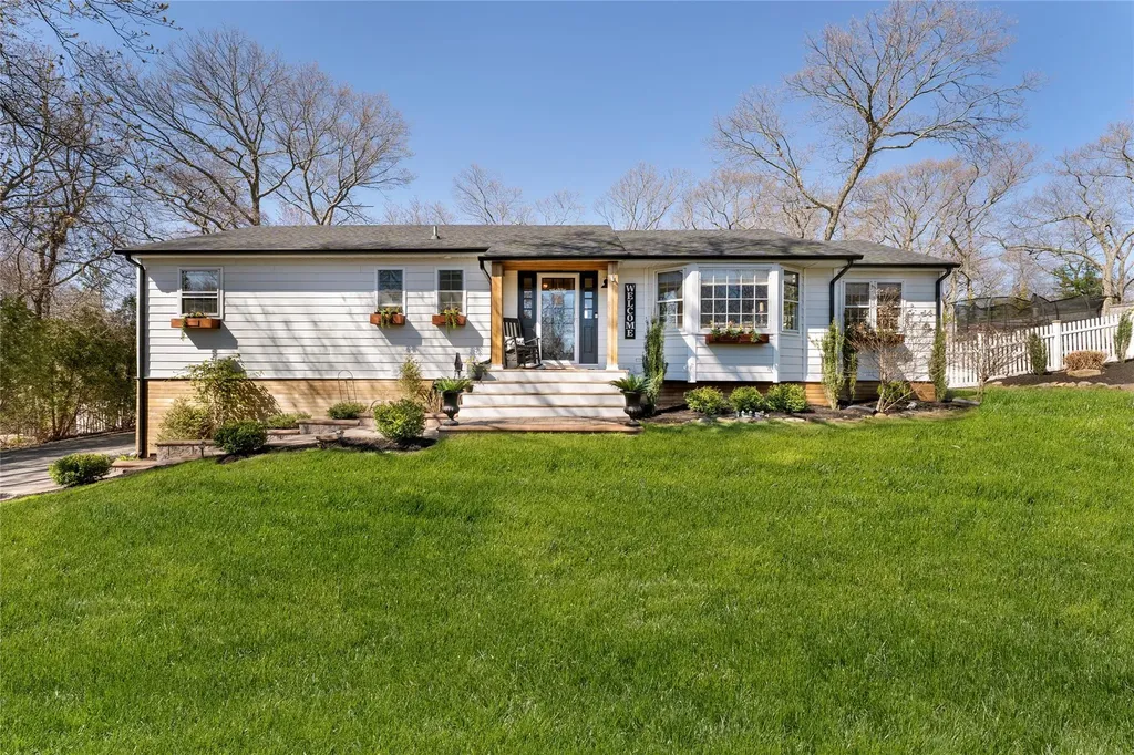 3 Russell Drive Wading River NY 11792