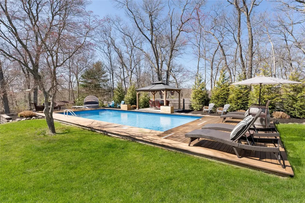 3 Russell Drive Wading River NY 11792