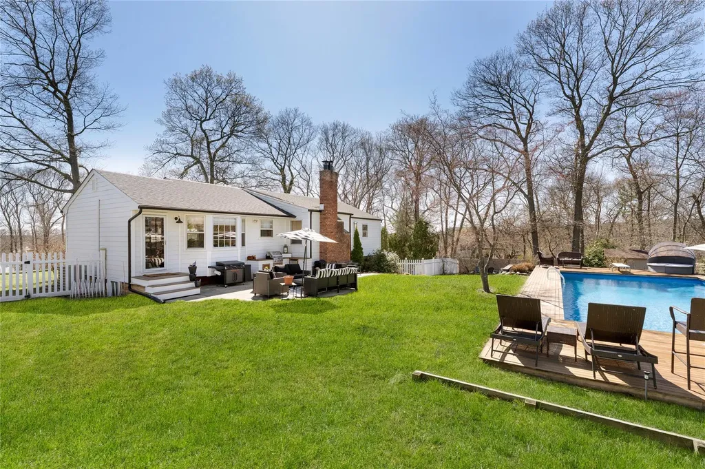 3 Russell Drive Wading River NY 11792