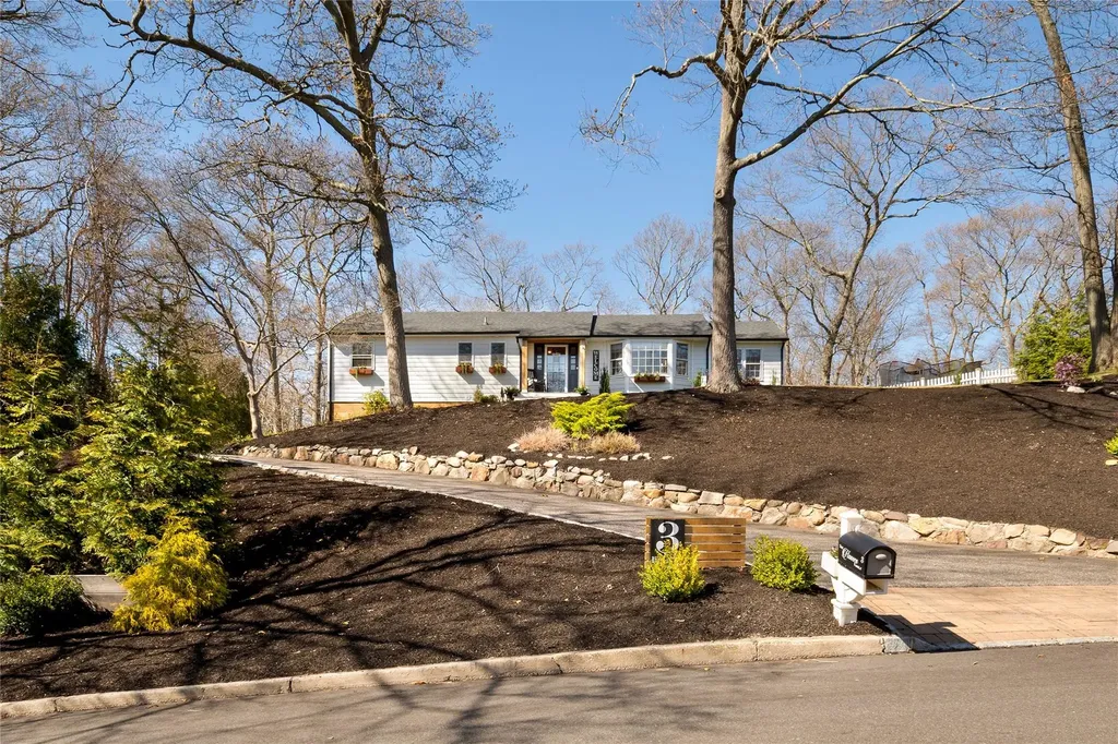 3 Russell Drive Wading River NY 11792