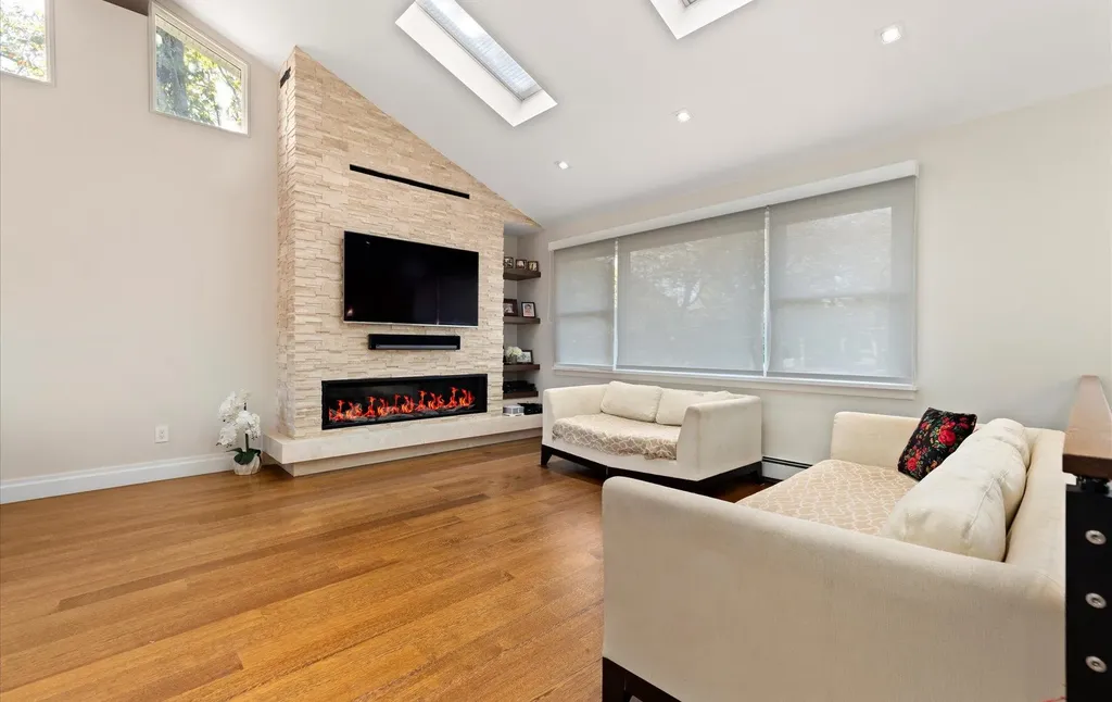 5 Berkeley Place Sea Cliff NY 11579