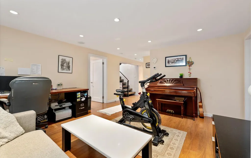 5 Berkeley Place Sea Cliff NY 11579
