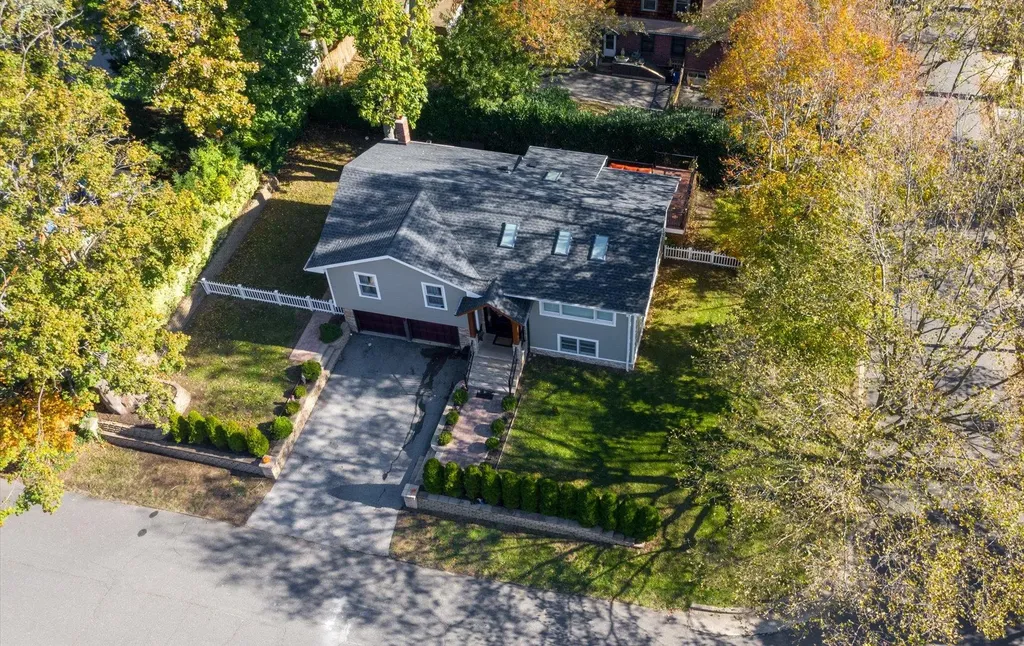 5 Berkeley Place Sea Cliff NY 11579