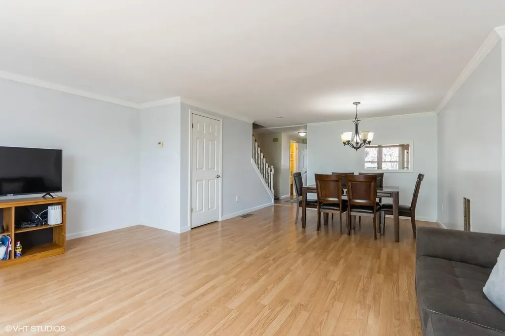 104 Williamsburg Drive Mahopac NY 10541