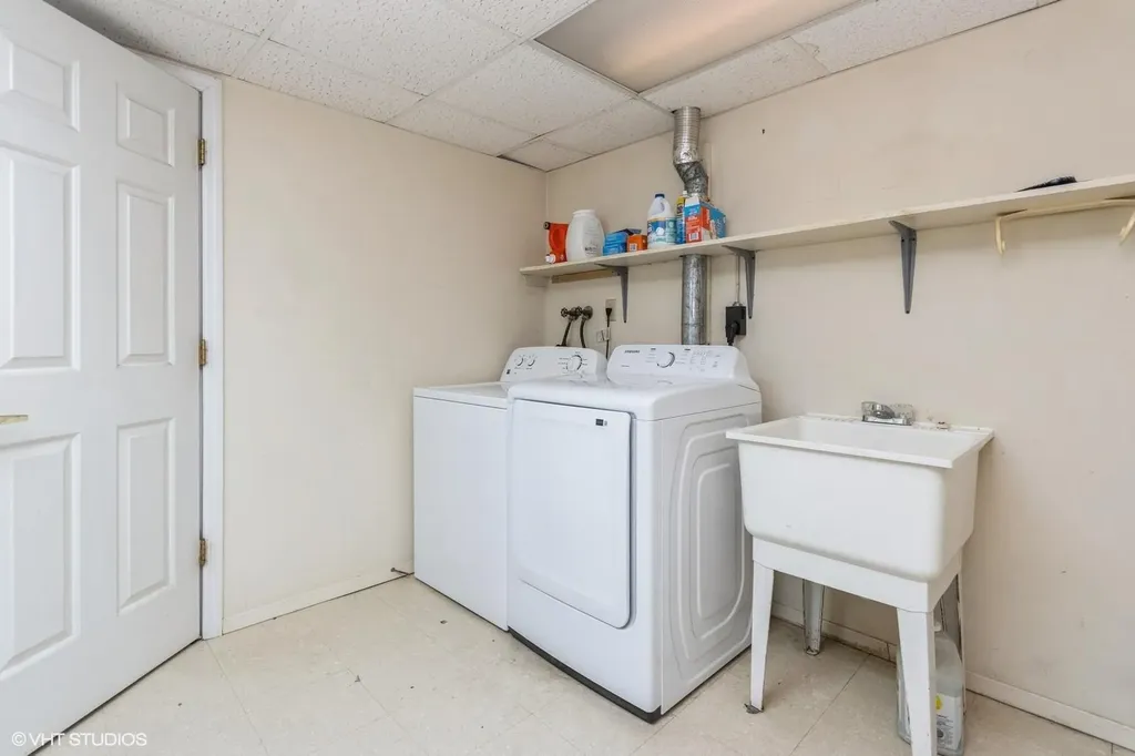 104 Williamsburg Drive Mahopac NY 10541