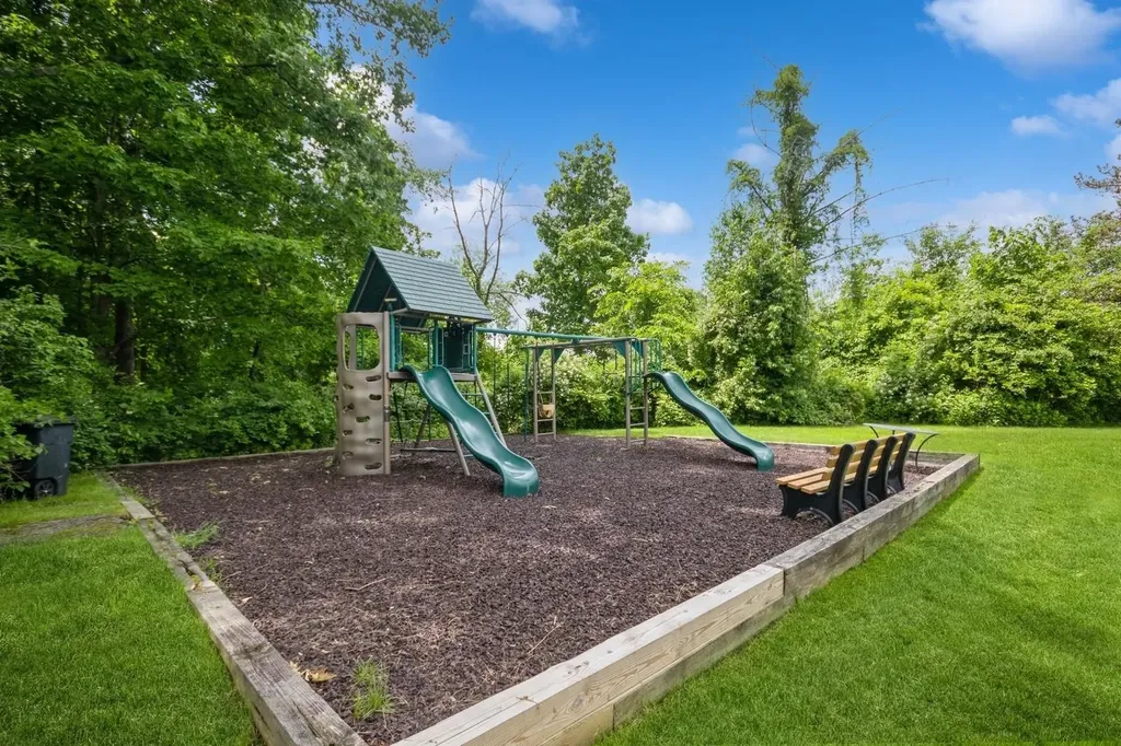 104 Williamsburg Drive Mahopac NY 10541