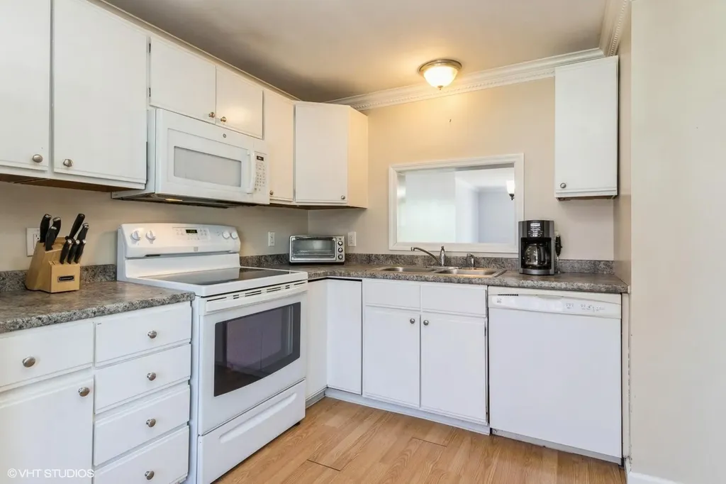 104 Williamsburg Drive Mahopac NY 10541