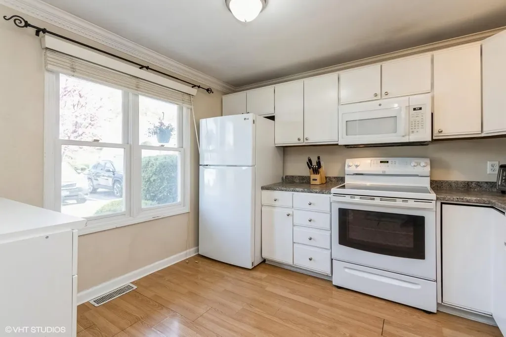 104 Williamsburg Drive Mahopac NY 10541