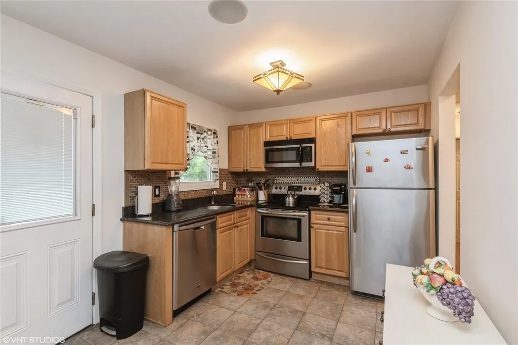 32 Seusing Boulevard Ronkonkoma NY 11779