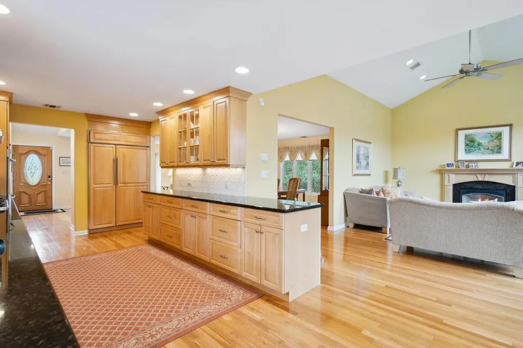 7 Holly Drive Syosset NY 11791