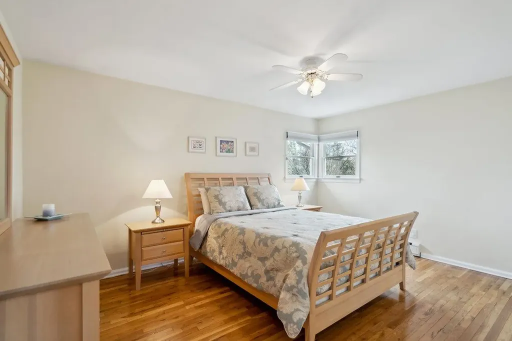 7 Holly Drive Syosset NY 11791