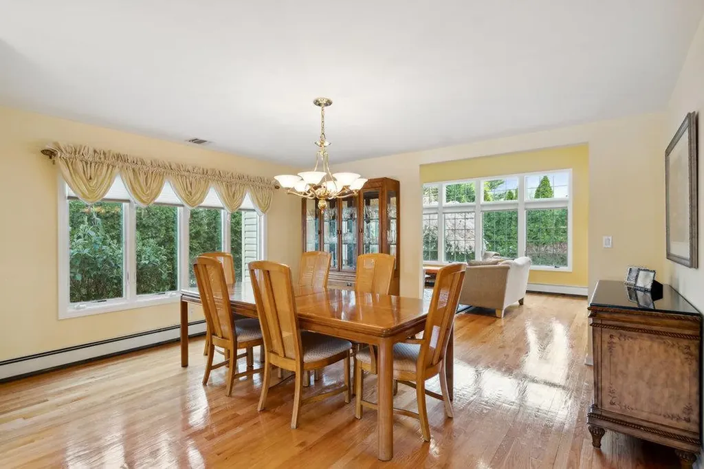 7 Holly Drive Syosset NY 11791