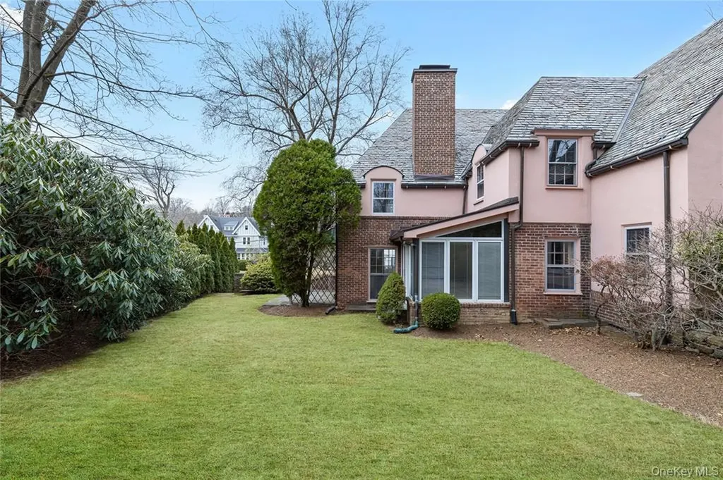 6 Fox Meadow Road Scarsdale NY 10583