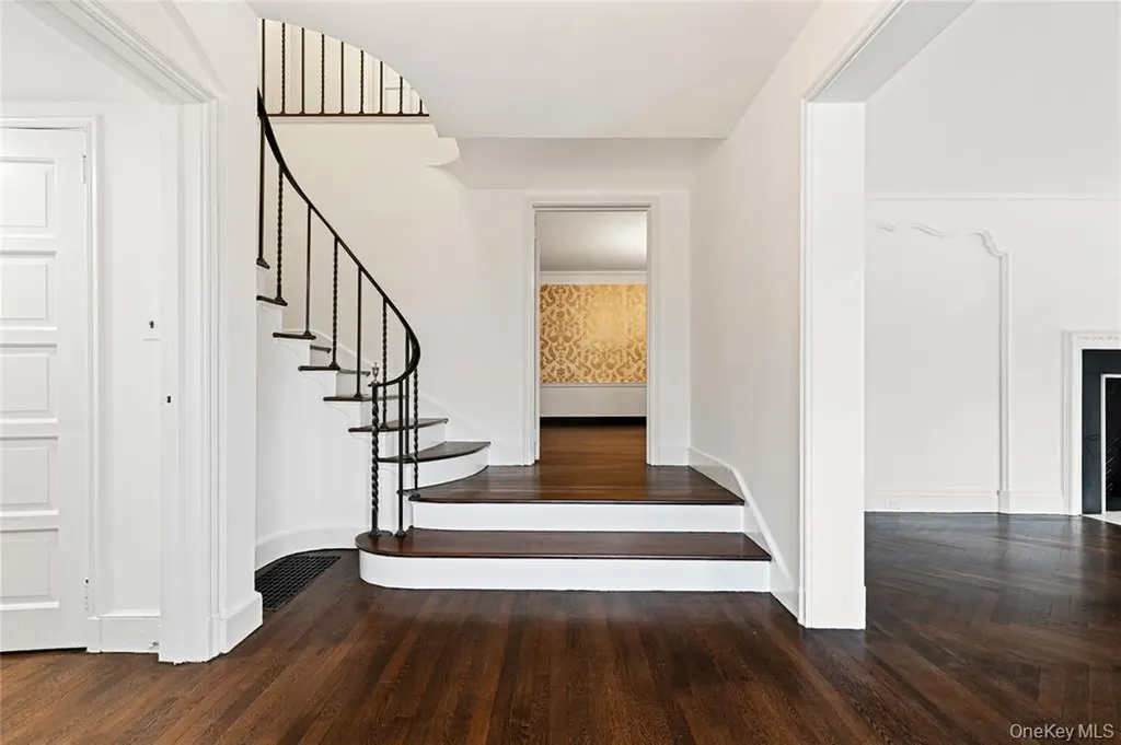 6 Fox Meadow Road Scarsdale NY 10583