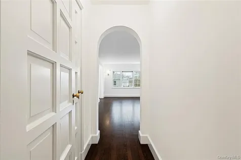 6 Fox Meadow Road Scarsdale NY 10583