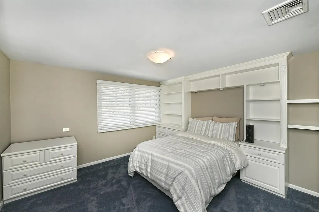 46 Round Tree Drive Melville NY 11747