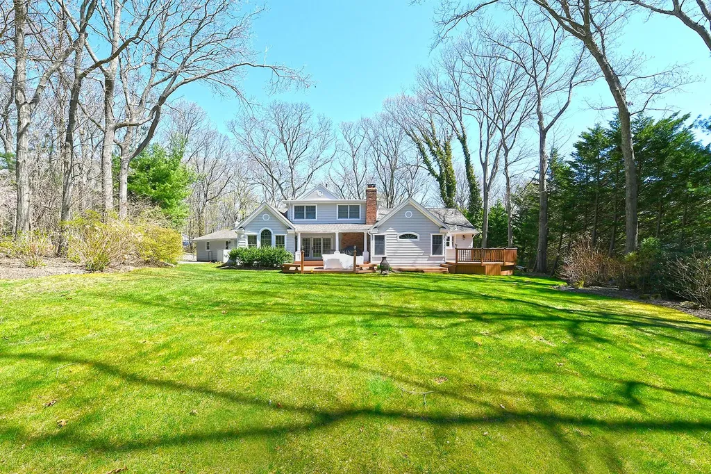 46 Round Tree Drive Melville NY 11747