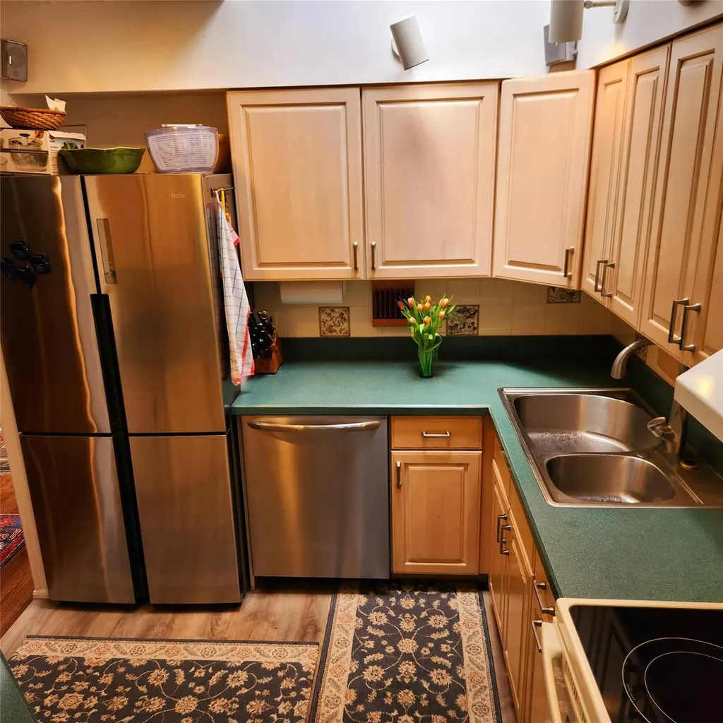 14 Robert Drive Huntington NY 11743