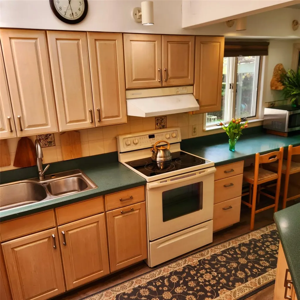 14 Robert Drive Huntington NY 11743