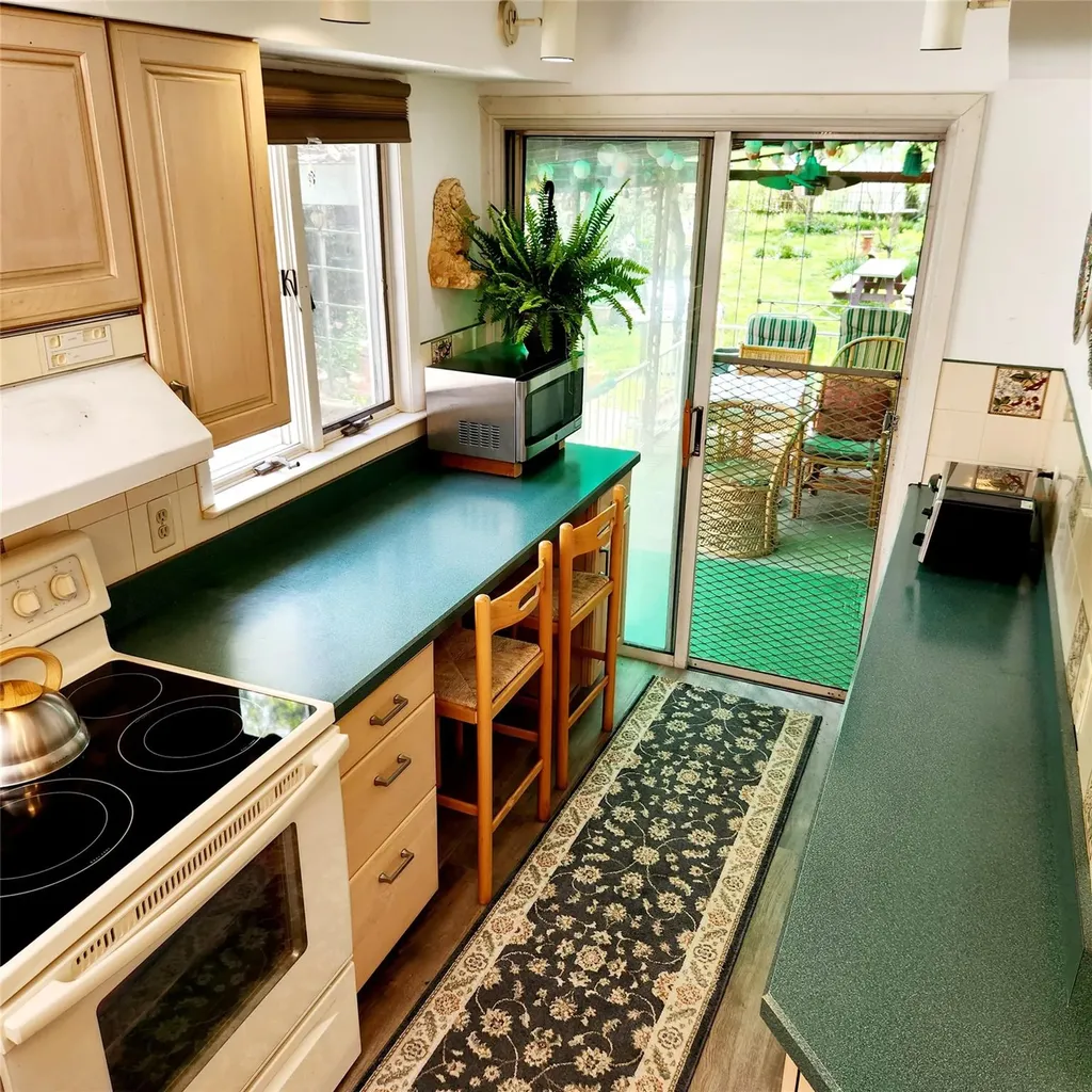 14 Robert Drive Huntington NY 11743