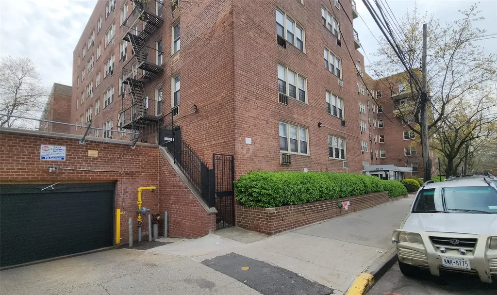 92-30 56th Avenue Elmhurst NY 11373