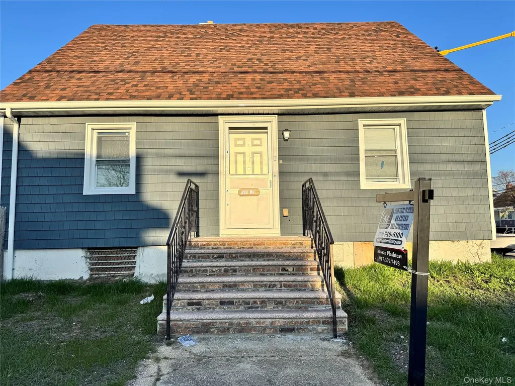 25907 147th Road Rosedale NY 11422