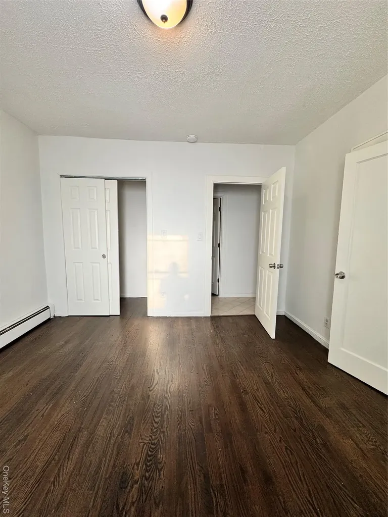 25907 147th Road Rosedale NY 11422