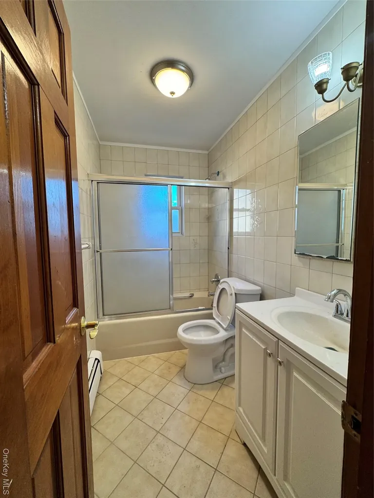 25907 147th Road Rosedale NY 11422