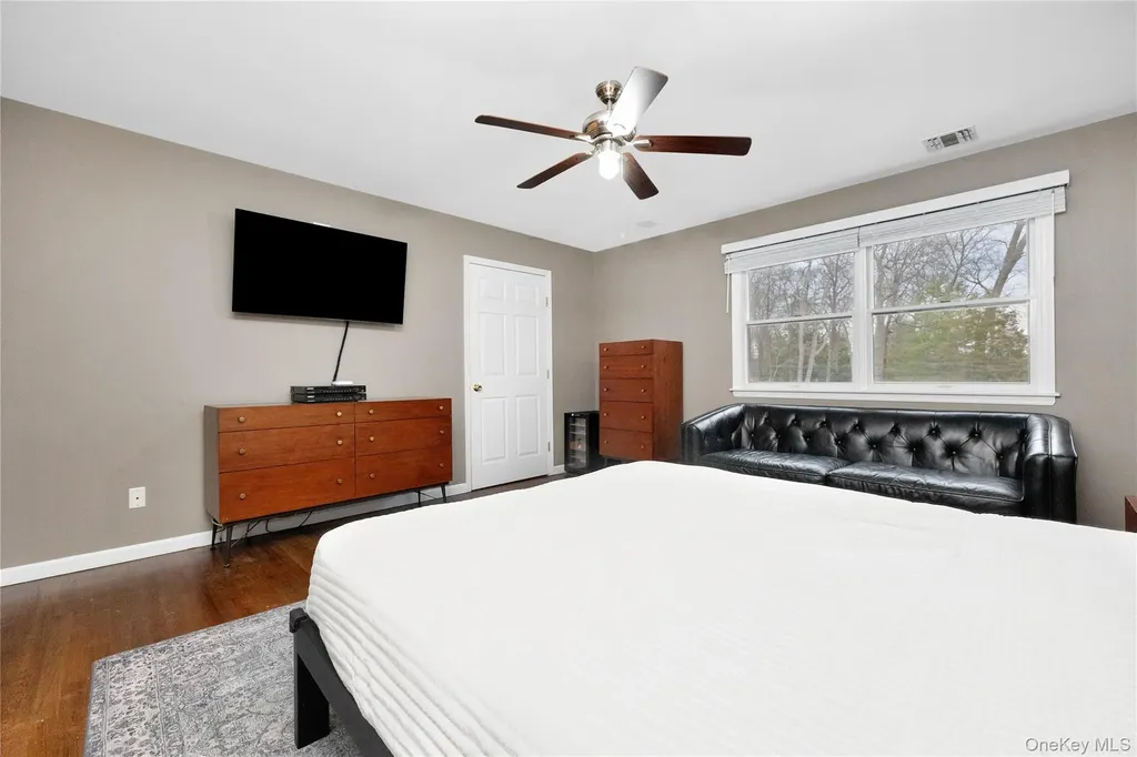 110 Saint Marks Lane Islip NY 11751