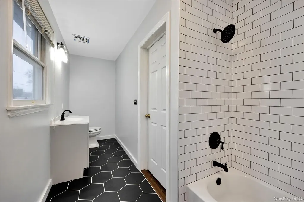 110 Saint Marks Lane Islip NY 11751