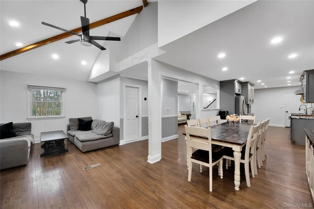 110 Saint Marks Lane Islip NY 11751
