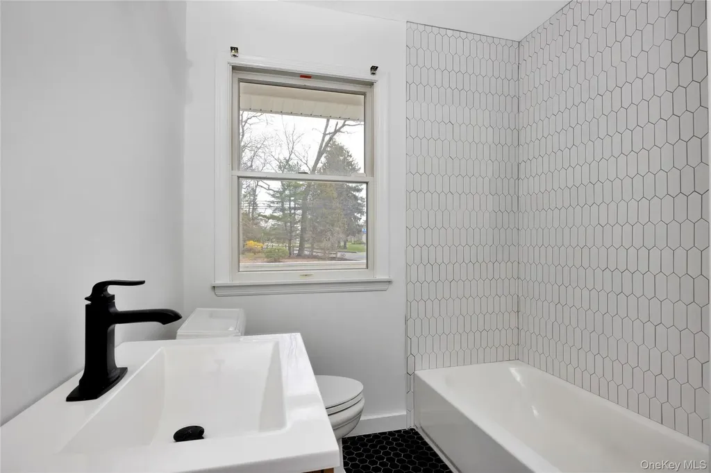 110 Saint Marks Lane Islip NY 11751