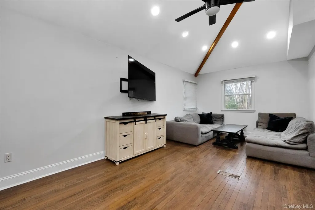 110 Saint Marks Lane Islip NY 11751