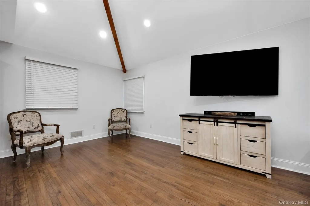 110 Saint Marks Lane Islip NY 11751