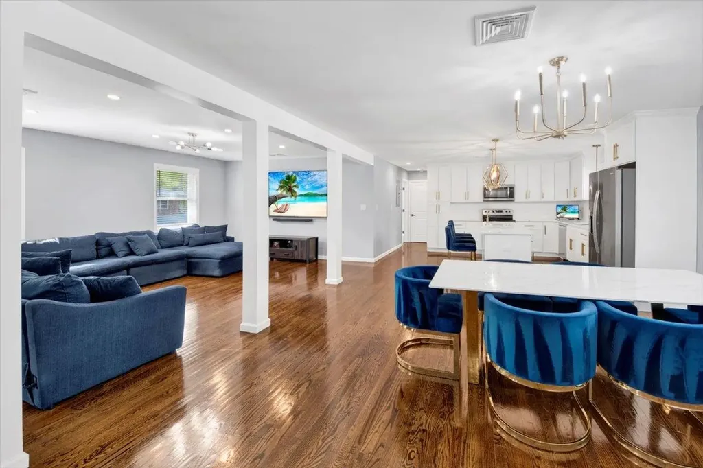 176 Edgepark Road White Plains NY 10603