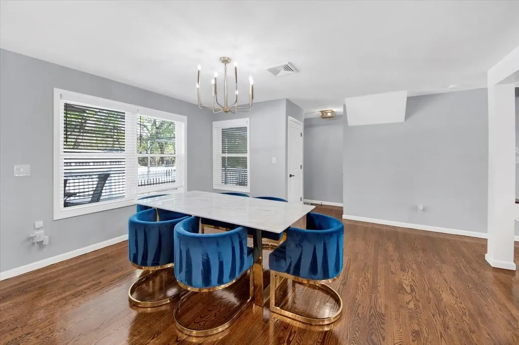176 Edgepark Road White Plains NY 10603