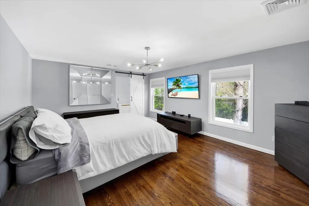 176 Edgepark Road White Plains NY 10603