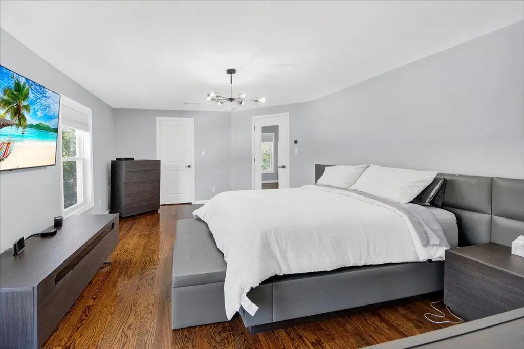 176 Edgepark Road White Plains NY 10603