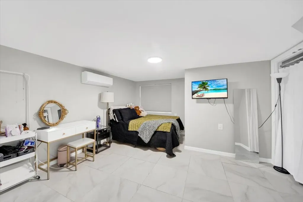 176 Edgepark Road White Plains NY 10603