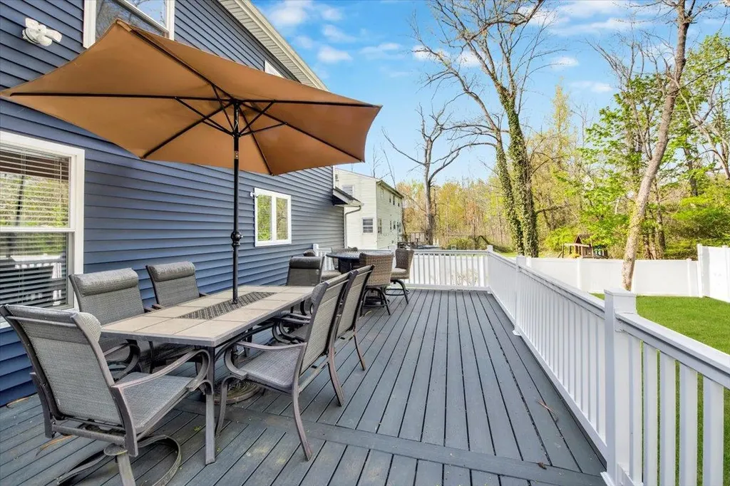 176 Edgepark Road White Plains NY 10603