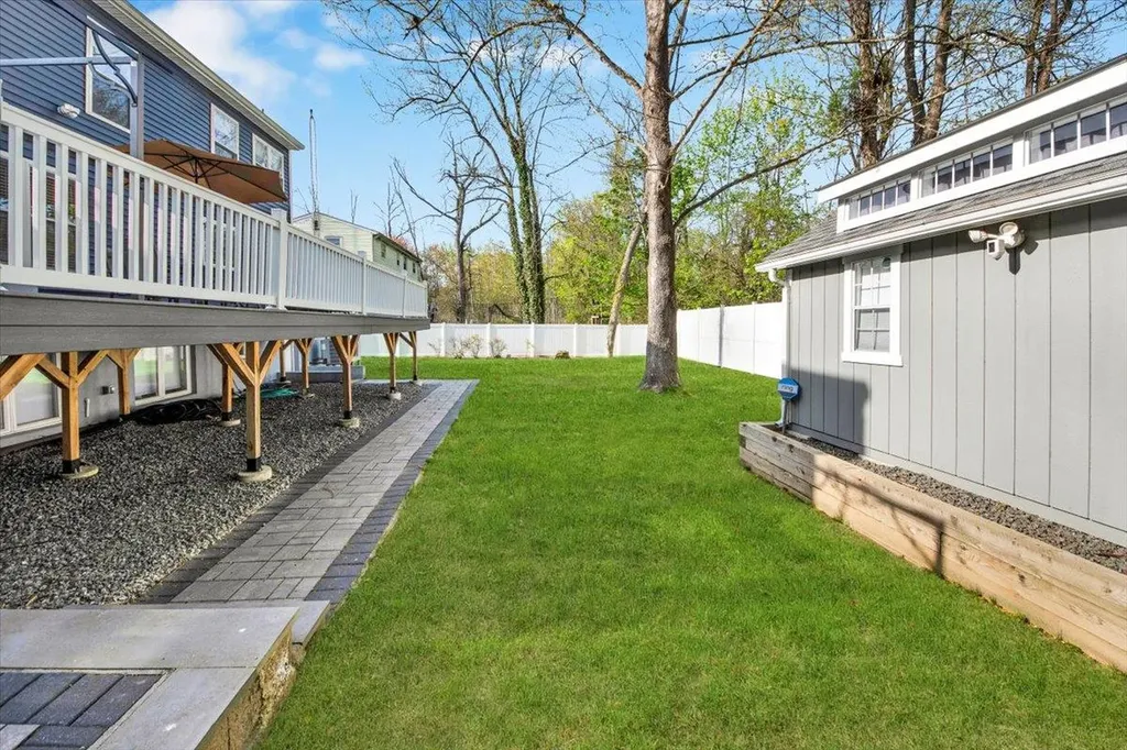 176 Edgepark Road White Plains NY 10603