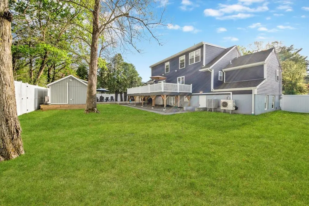 176 Edgepark Road White Plains NY 10603